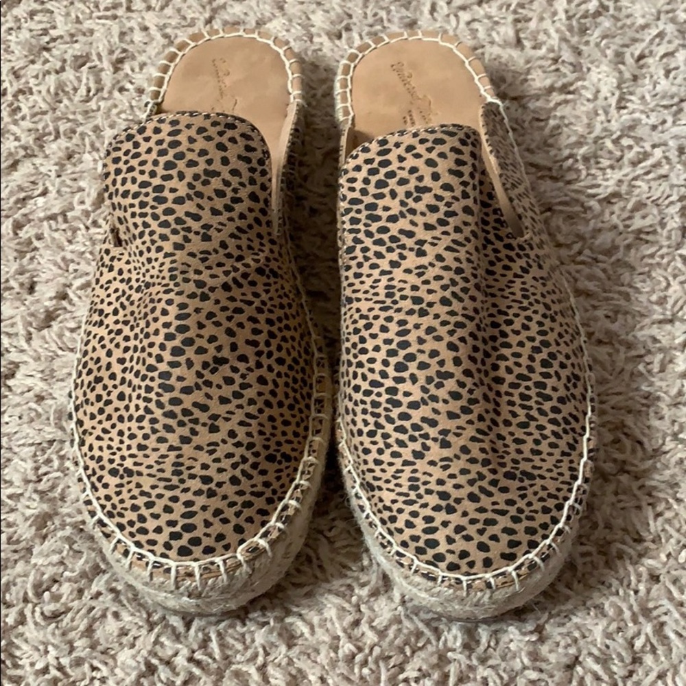 Women’s leopard mules